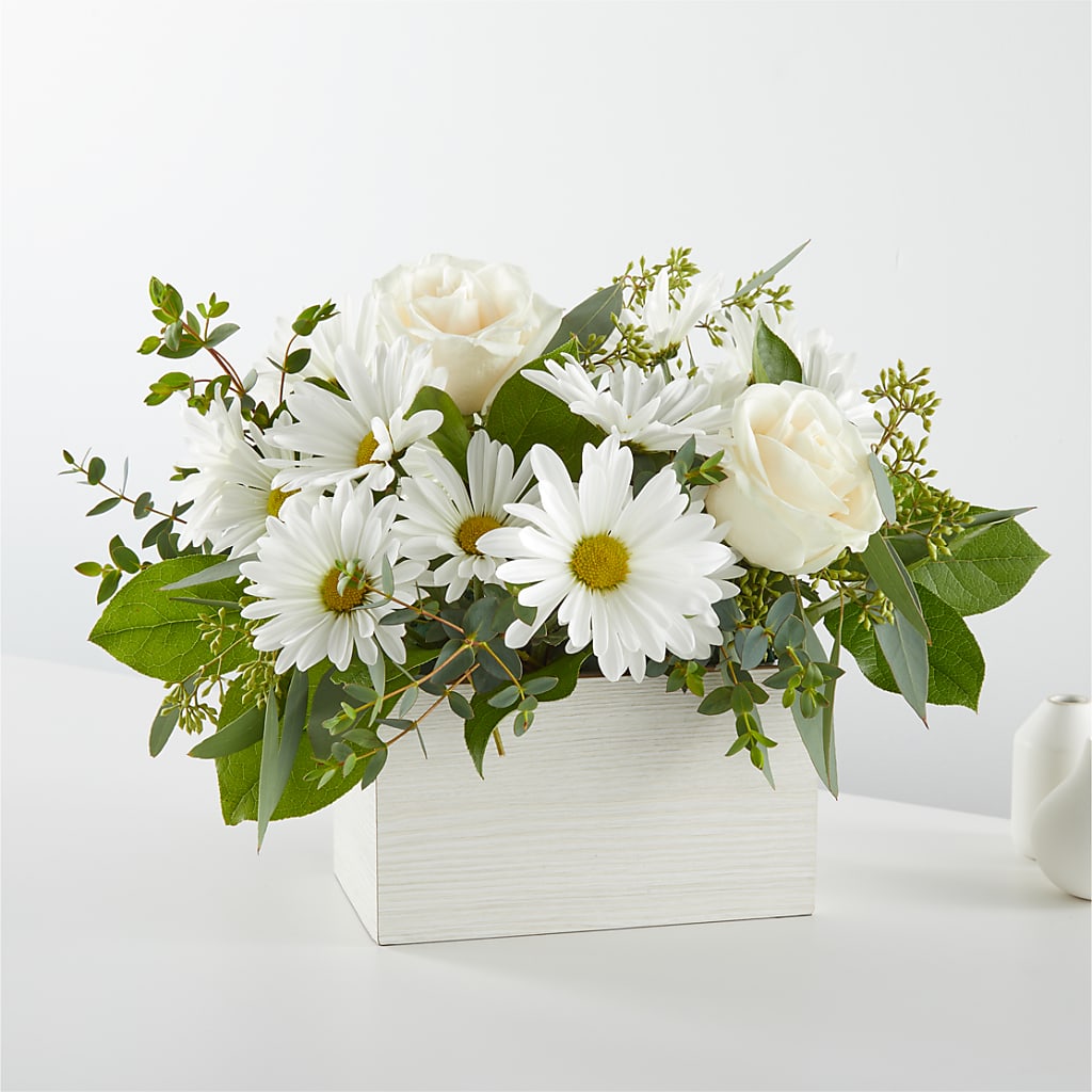 Fresh Linen Box Bouquet – Dillons, Hutchinson KS