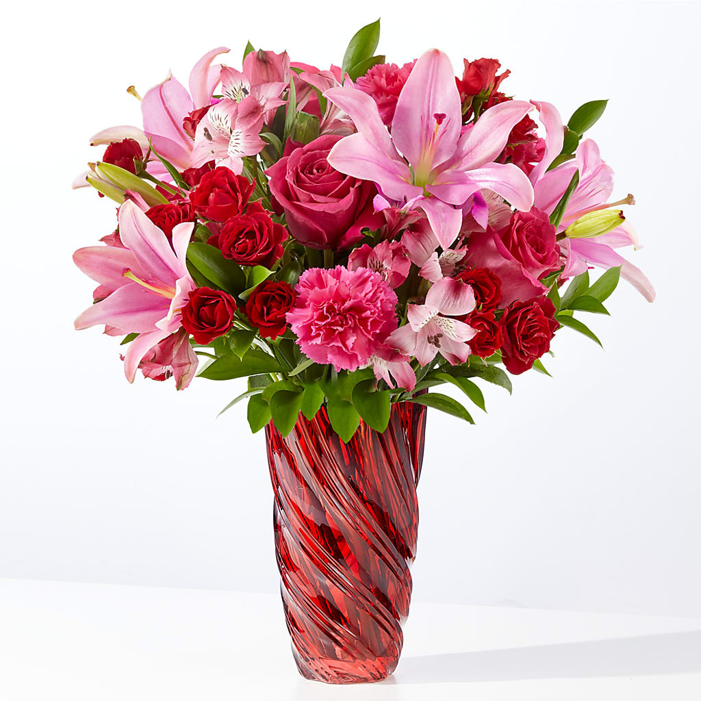 In Love Bouquet with Luxe Swirl Vase – Dillons, Hutchinson KS
