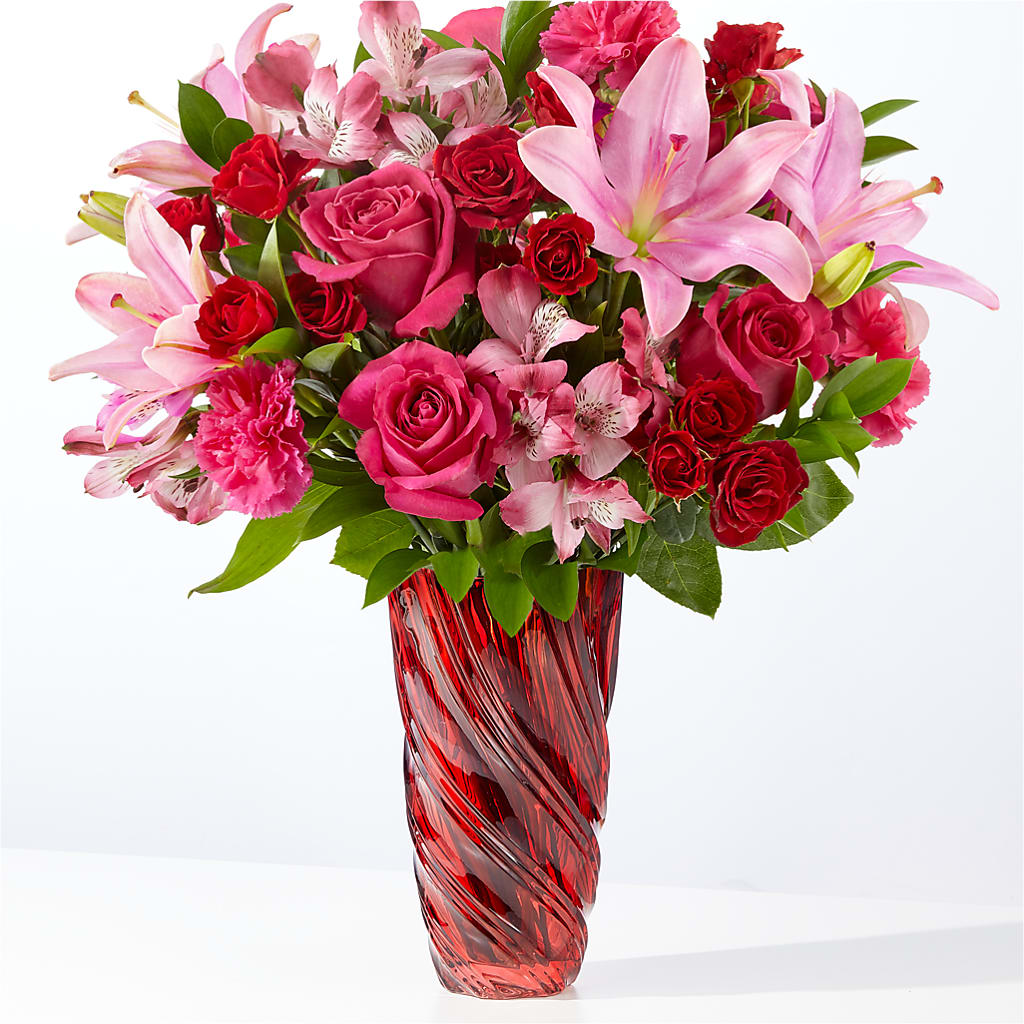 In Love Bouquet with Luxe Swirl Vase – Dillons, Hutchinson KS