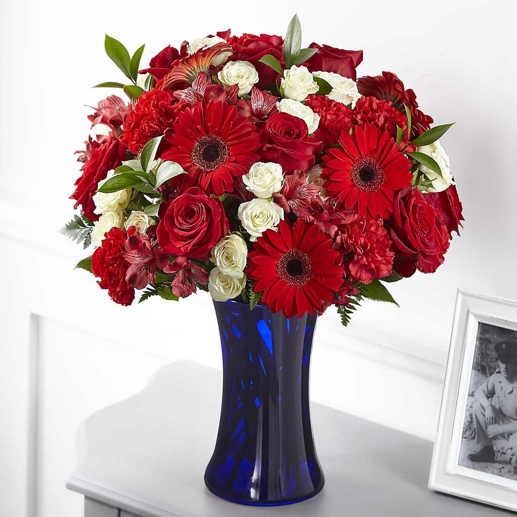 Hearts Embrace Bouquet – Dillons, Hutchinson KS