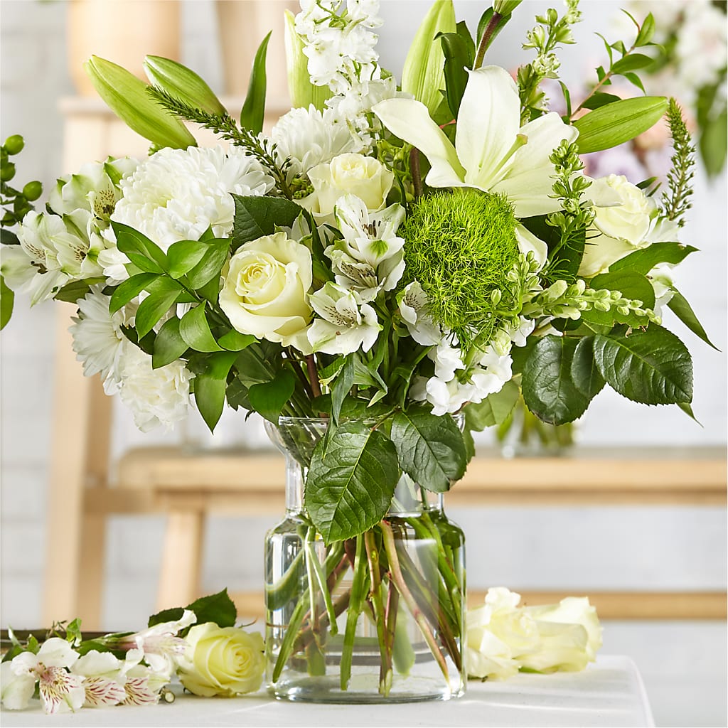 Classic Ivory – A Florist Original – Dillons, Hutchinson KS