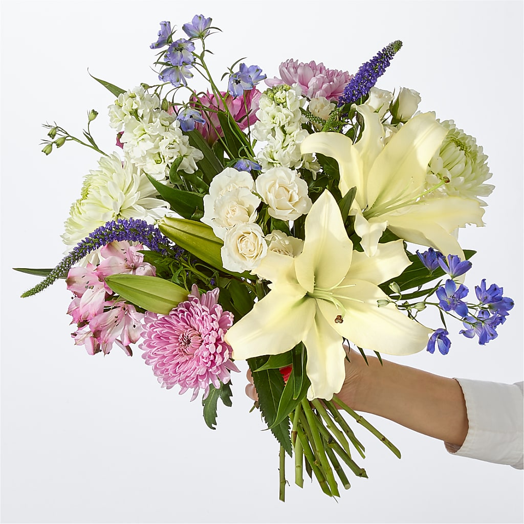 Winter Celebration Bouquet –  Dillons, Hutchinson KS