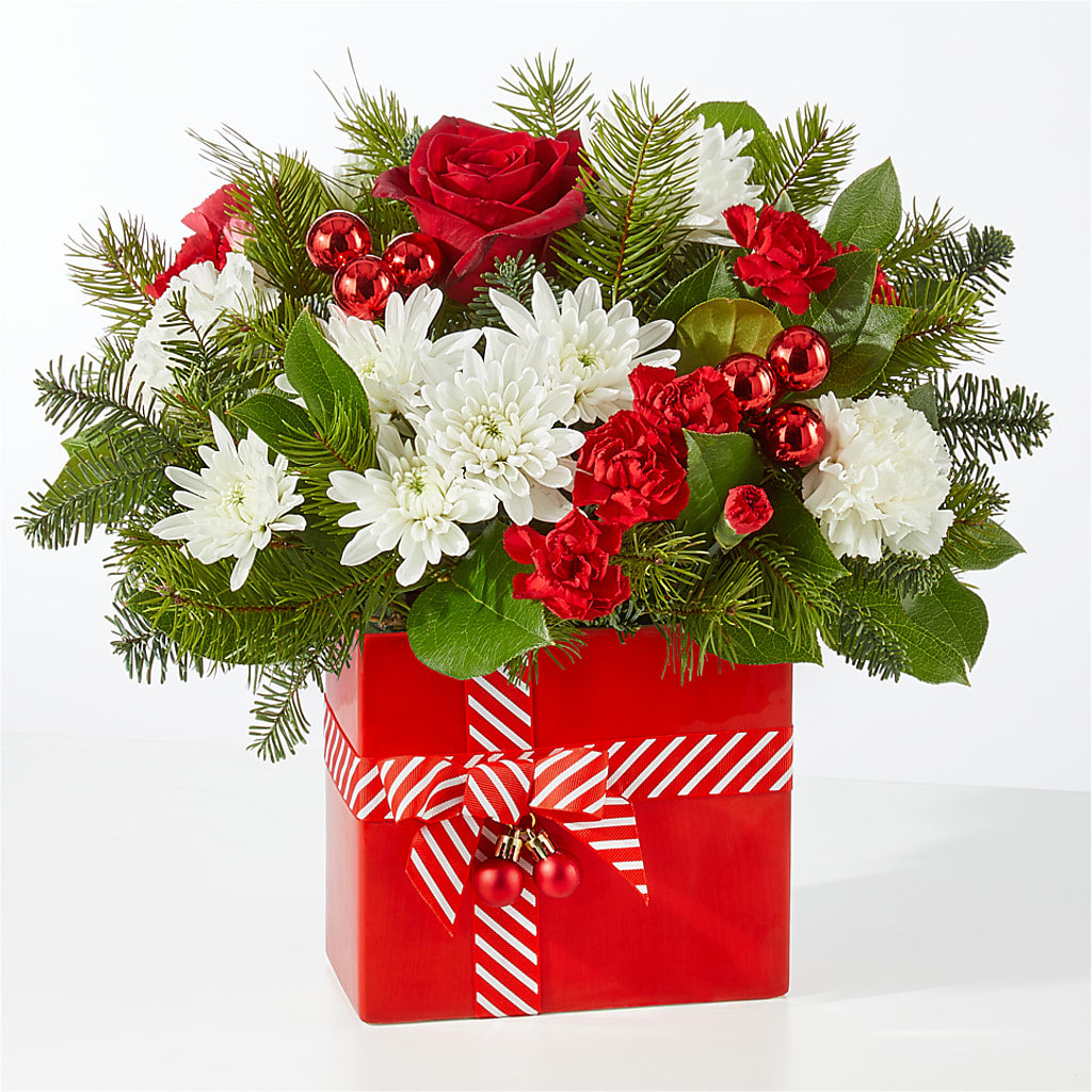 Presents Under the Tree Bouquet –  Dillons, Hutchinson KS