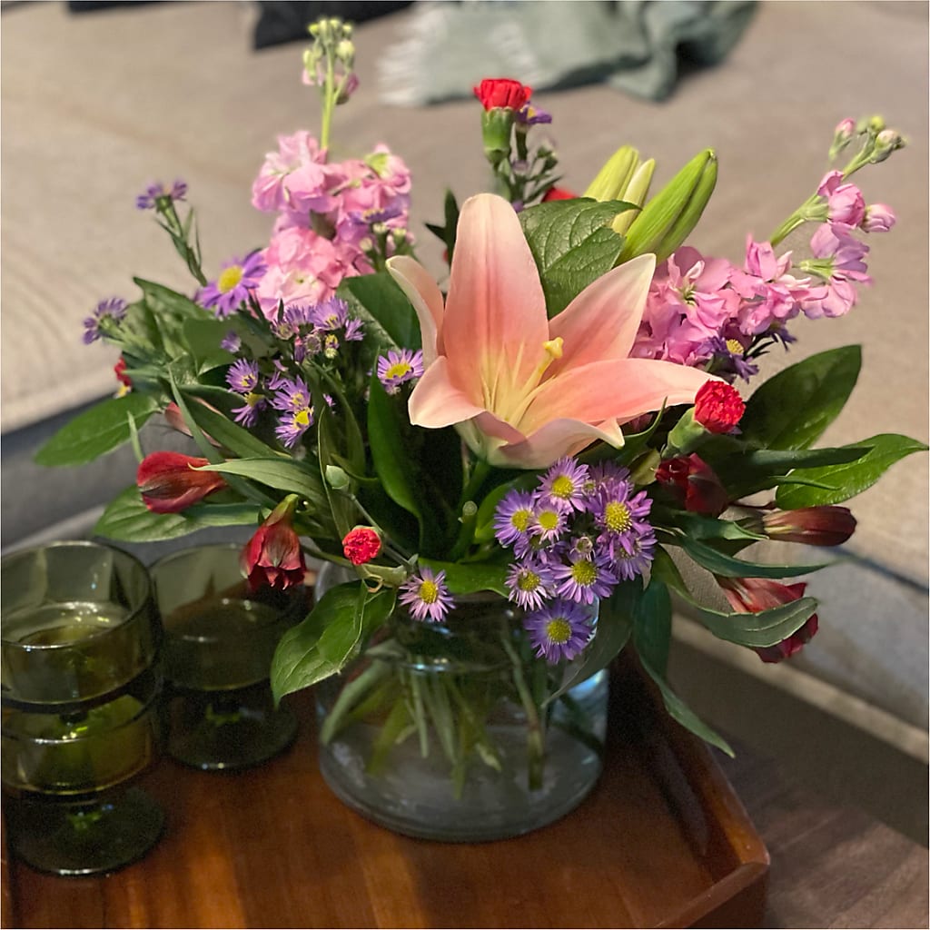 Romantique Bouquet –  Dillons, Hutchinson KS