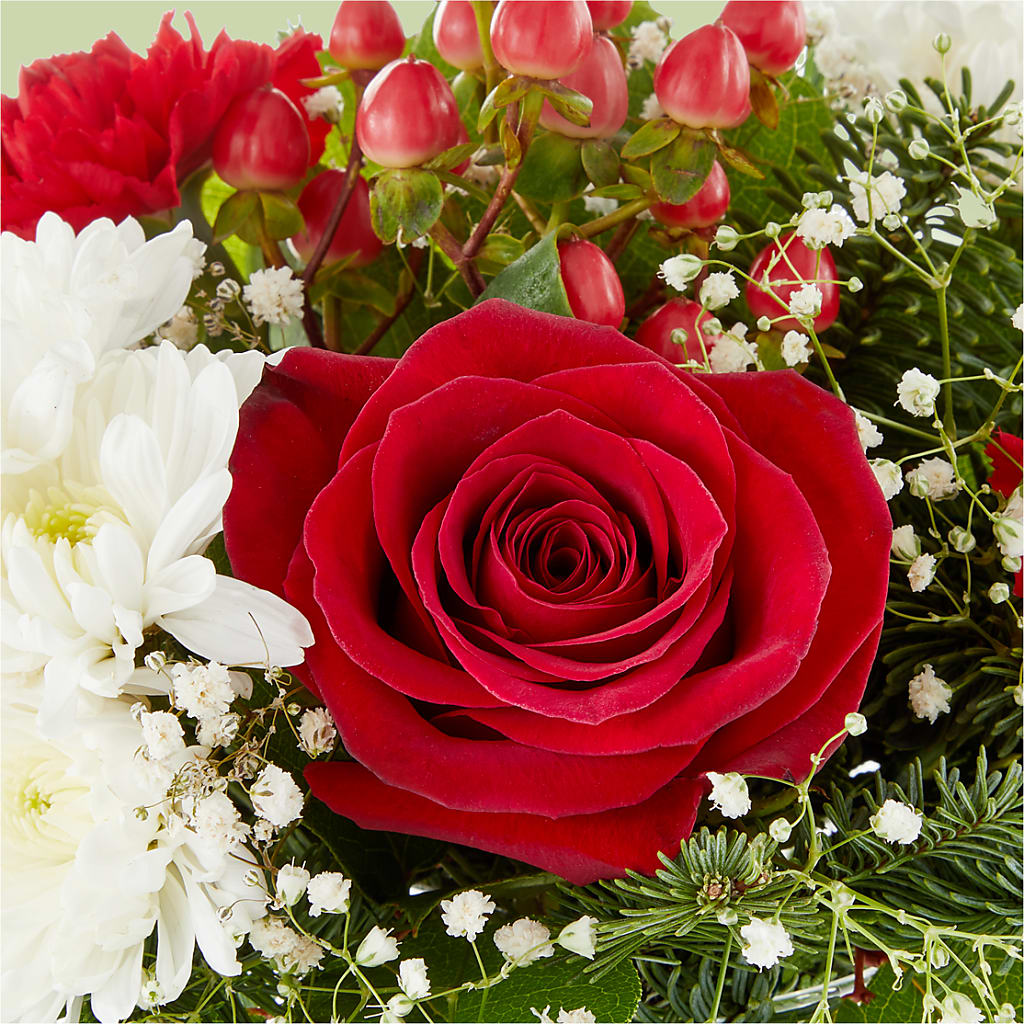 Chance of Flurries Bouquet –  Dillons, Hutchinson KS