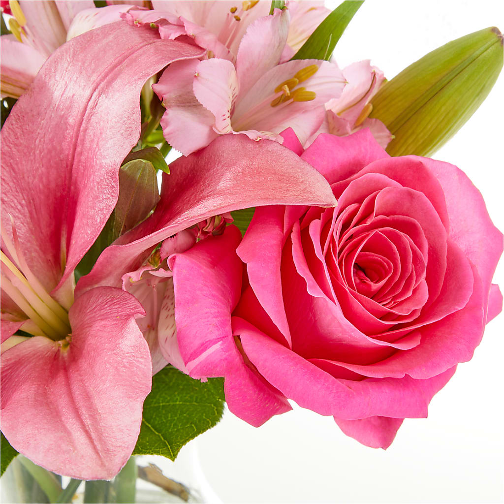 Lots of Love Bouquet –  Dillons, Hutchinson KS