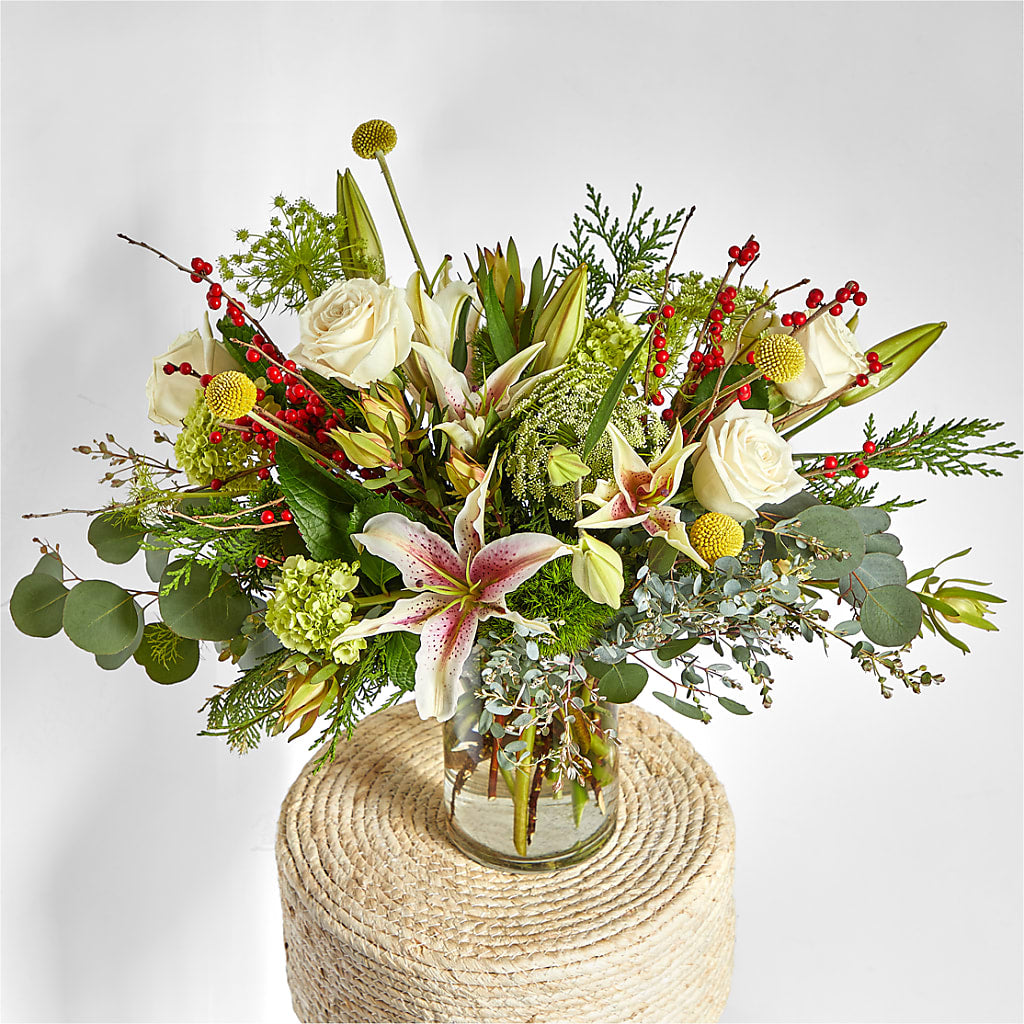 Berry & Bright Bouquet –  Dillons, Hutchinson KS