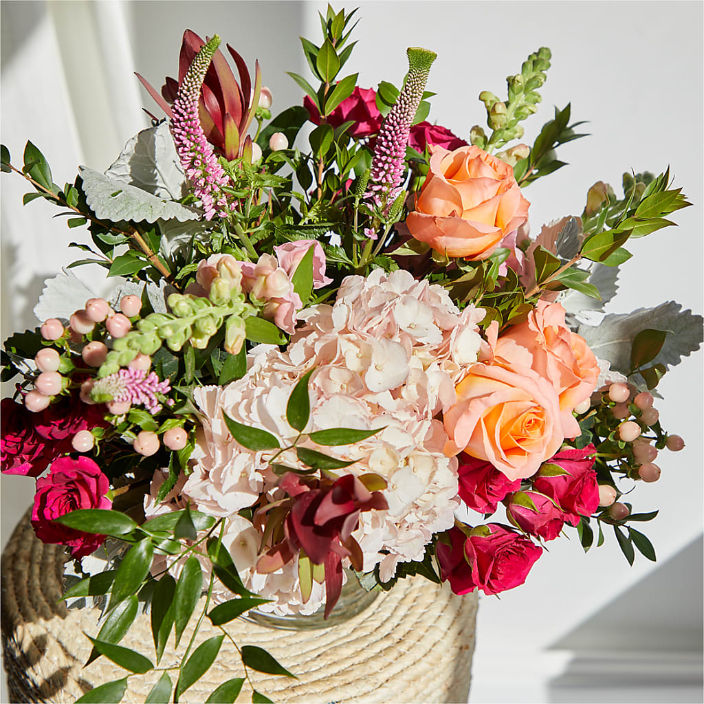 Glitz & Glam Bouquet –  Dillons, Hutchinson KS